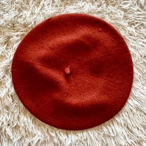 Rust wool beret